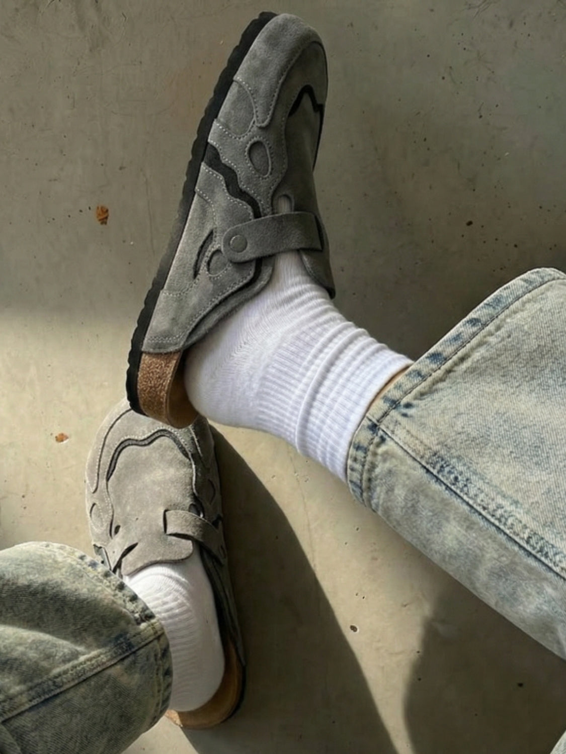 DCRB Wavey Clogs - Beige