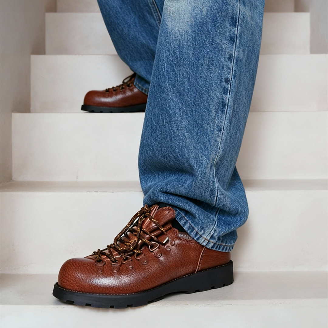 DCRB Summit Ridge Derby Black