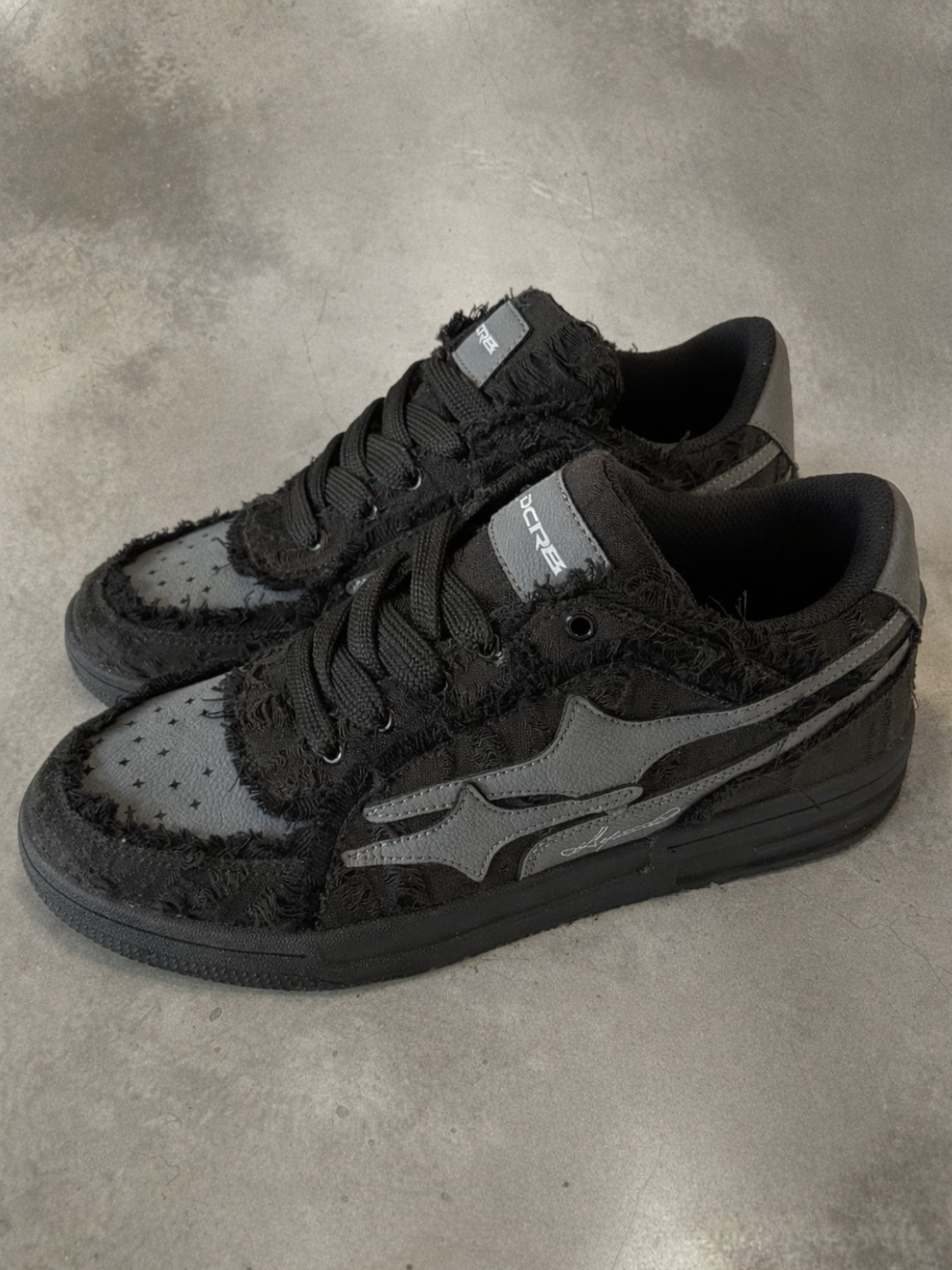 DCRB Broken Black Sneakers